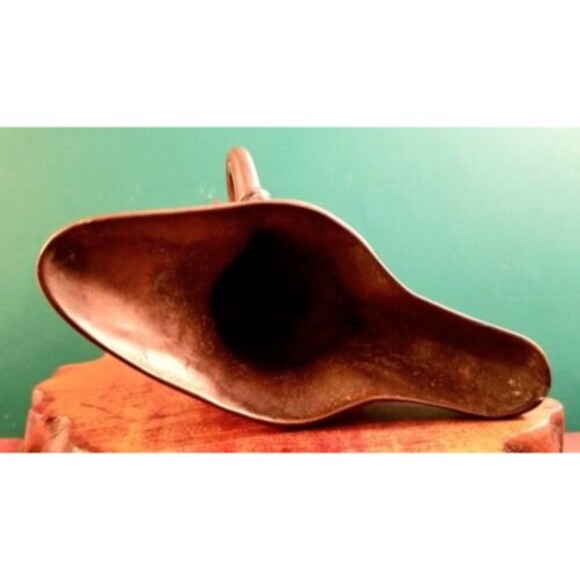 Antique Ceremonial Ritual Bronze Tripod Wine Warming Vessel Chinese Jue Style - Picture 5 of 10